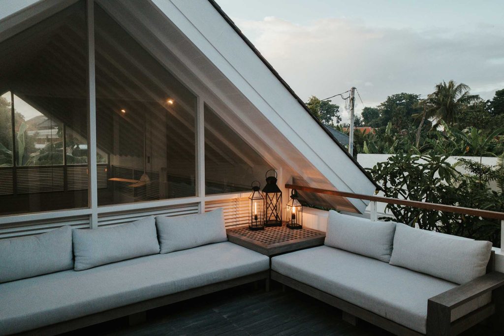 Terrazzo moderno con luci